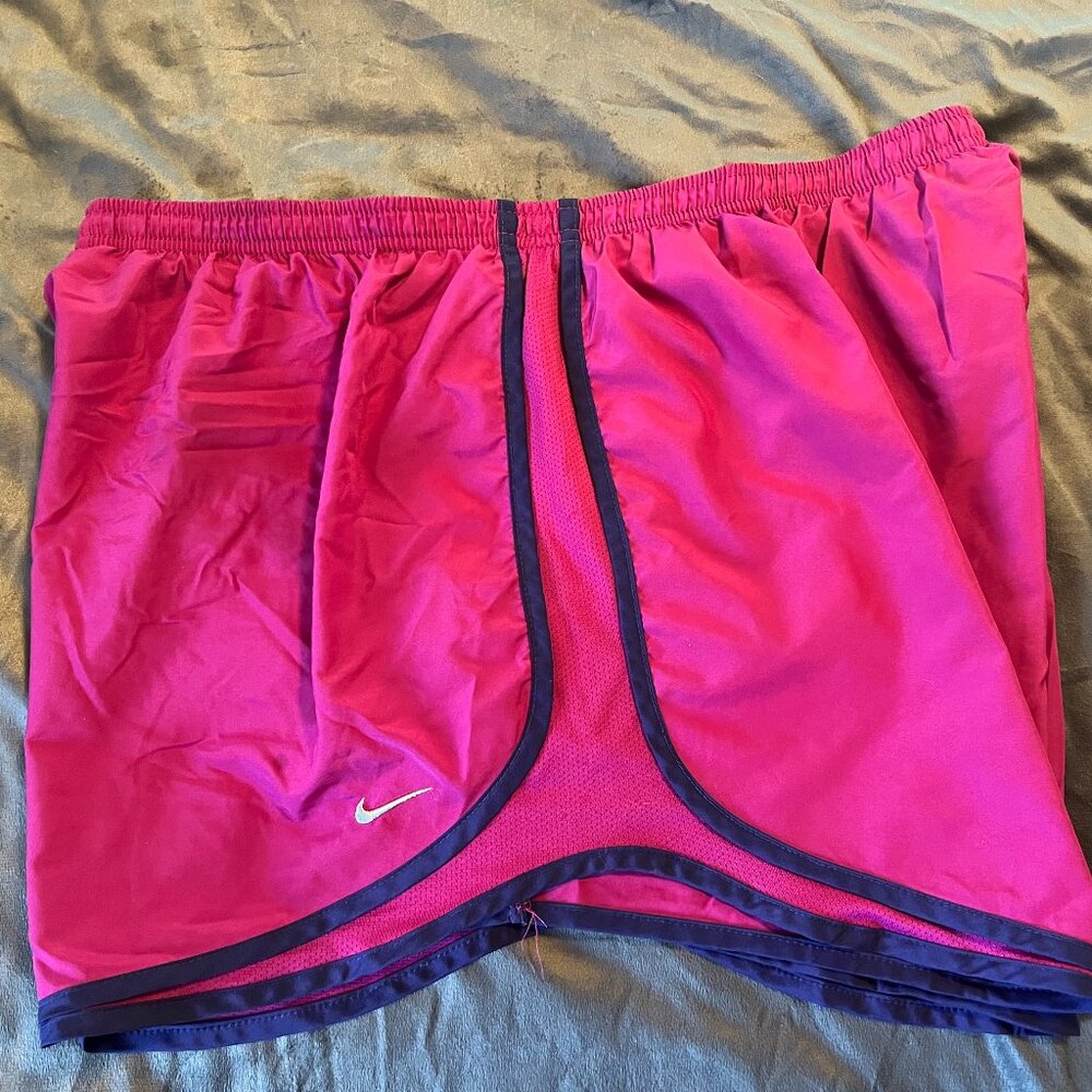 Nike Tempo Dri-Fit Shorts 2X Plus Size Pink